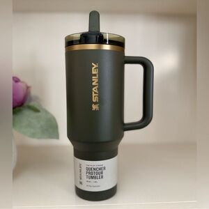 🎉LAST CHANCE🎉Stanley‎ 40oz Quencher ProTour Flip Straw Tumbler Cypress